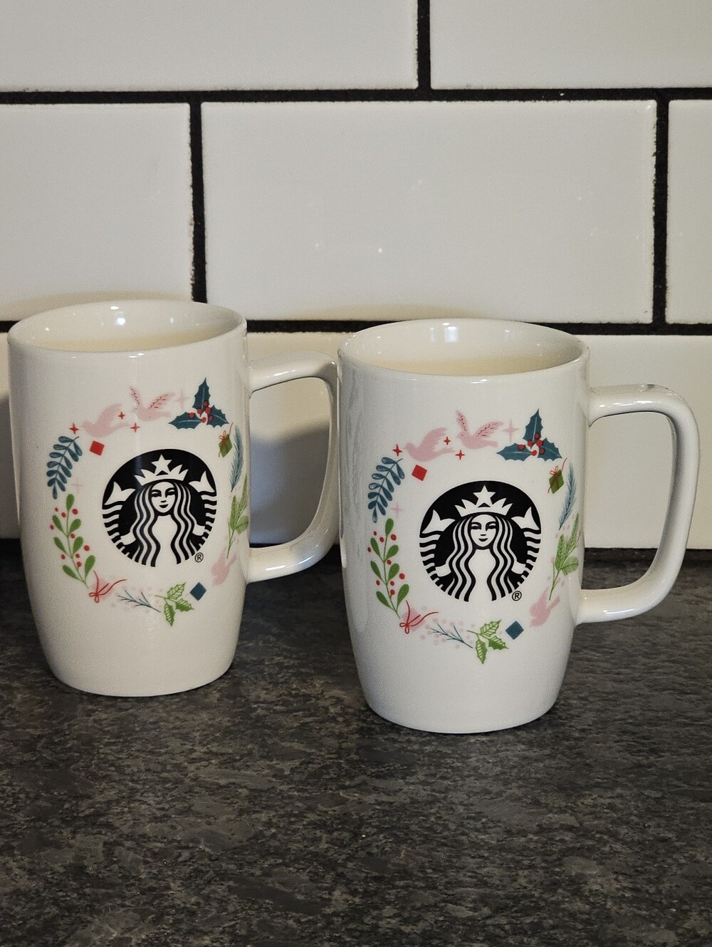 Starbucks White Christmas Holiday Wreath Coffee Cocoa Mug Cup 2019 8oz Pink Dove